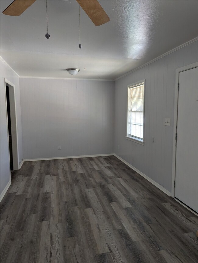 Foto del edificio - 1311 1/2 21st St