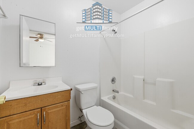 Photo - 1228 E Apache St Apartment