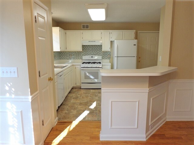 Foto del edificio - 4476 High Gate Ct NW