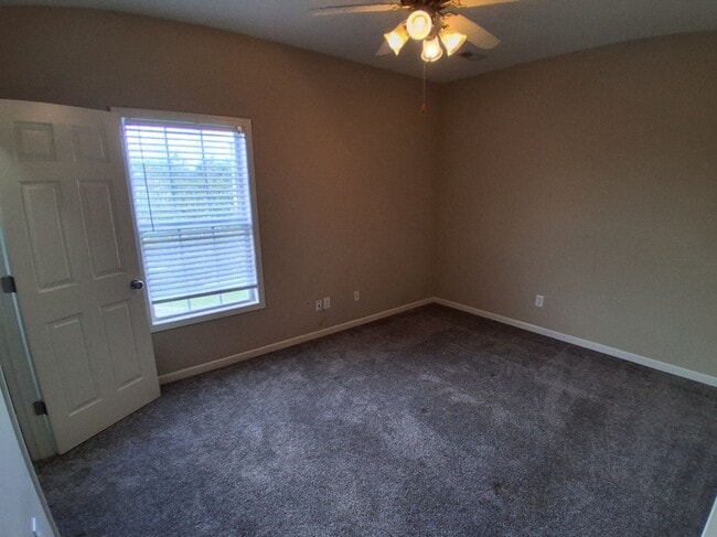 Interior Photo - Quiet 1 Bed / 1 Bath in the country