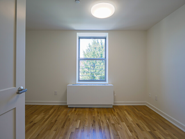 Building Photo - 799 Jefferson Ave
