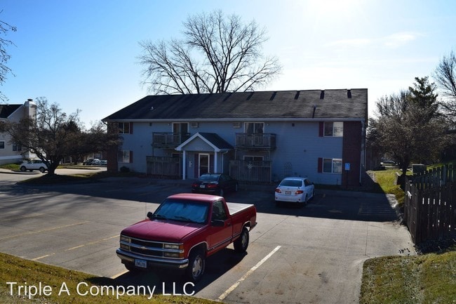 Building Photo - 5250 Dakota Dr