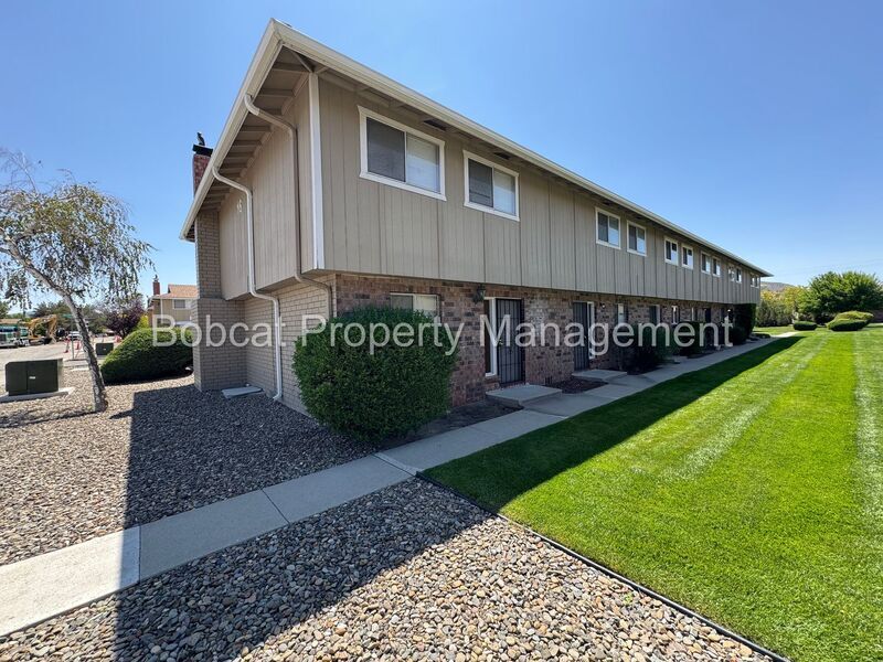 Primary Photo - 1330 Ashby Ct