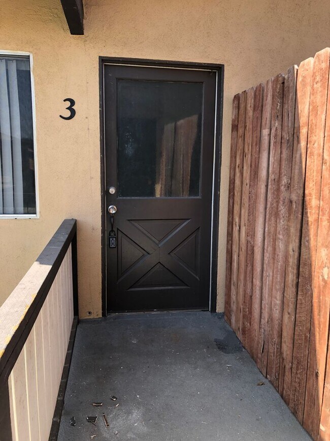 Foto del edificio - 16541 Kellog Cir