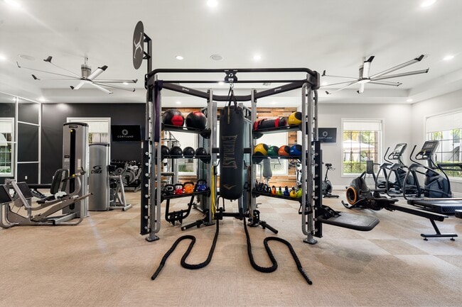 Building Photo - Cortland Hollywood