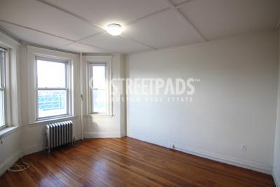 Foto del edificio - bedroom in Boston MA 02215