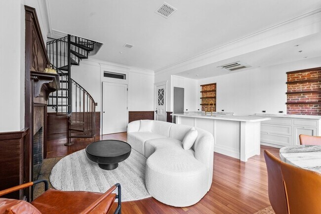 Foto del edificio - 320 Tappan St
