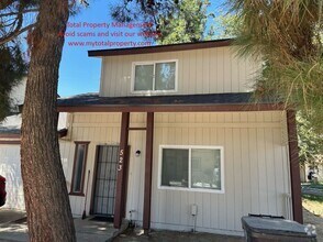 Building Photo - 523 W Meadow Ct