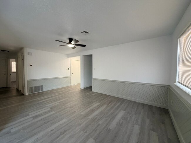 Foto del edificio - 2331 NW Austin Dr