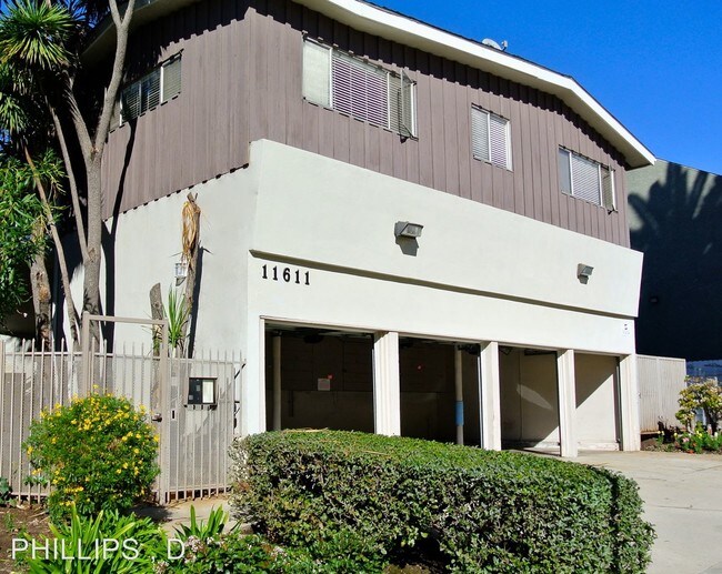 Building Photo - 11611 Darlington Ave