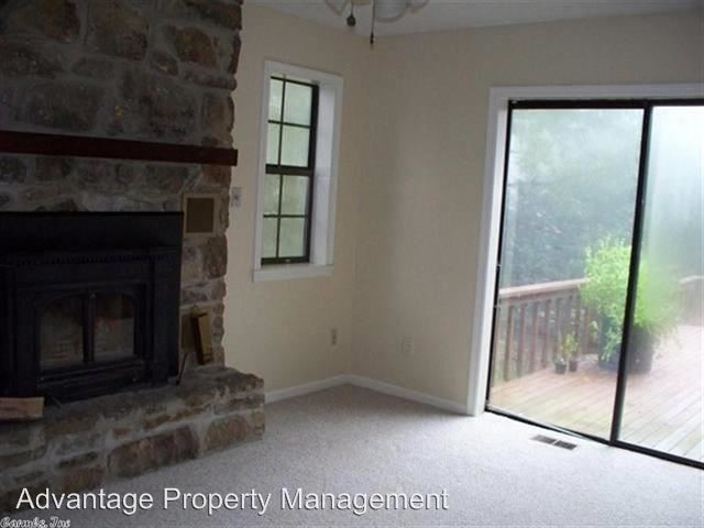 Building Photo - 3 br, 2 bath House - 332 Snead