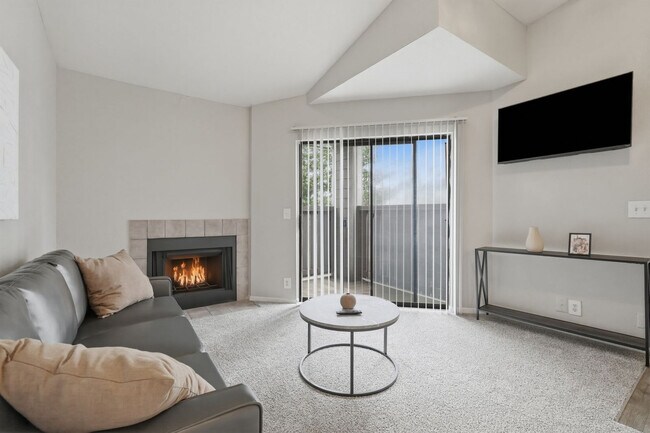 Foto del edificio - 1126 Sugar Creek Cir