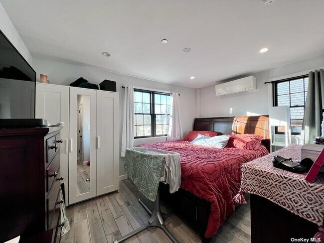 Foto del edificio - 21-44-44 74th St