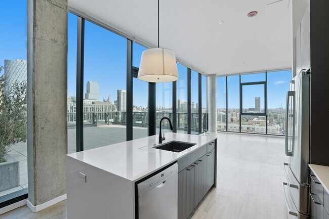 Photo - 902 W Washington Blvd (Chicago, IL) Apartment