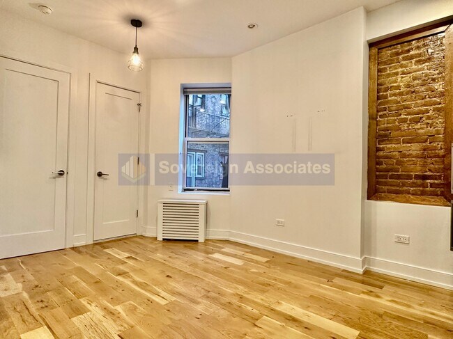 Foto del edificio - 95 E 7th St
