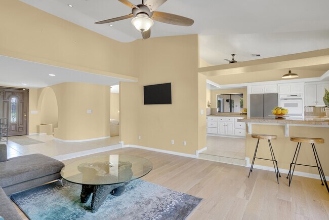 Building Photo - 79940 Kingston Dr