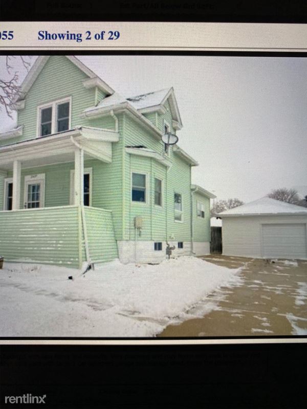 Building Photo - 3 br, 1.5 bath House - 2409 W 8th St