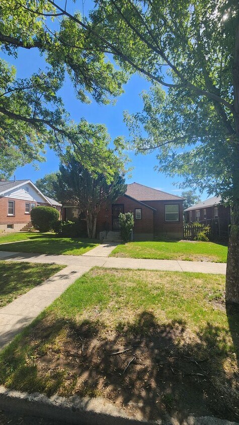 Primary Photo - Charming Brick Home!