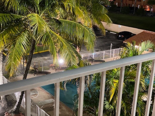 Foto del edificio - 8517 NW 7th St