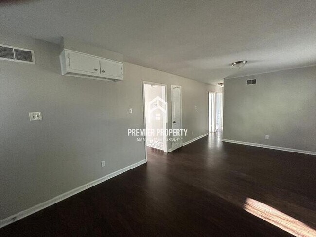 Foto del edificio - 4870 Applestone St