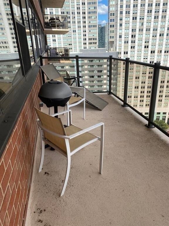 Foto del edificio - 280 Marin Blvd