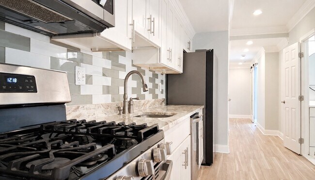 Foto del edificio - 1316 Adams St NE