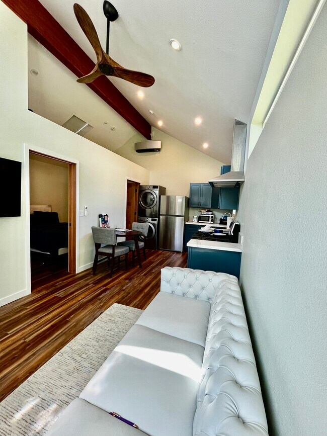 Foto del edificio - 22149 Cohasset St