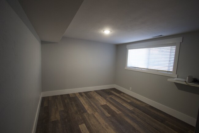 Building Photo - 1210 W 820 N