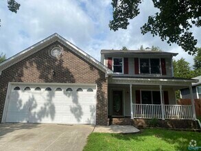 Building Photo - 208 Shadowbrook Ln NE