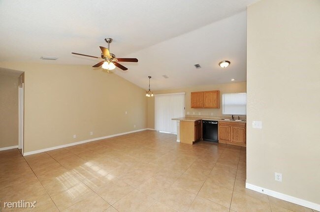 Foto del edificio - 3 br, 2 bath House - 2539 34TH AVE E