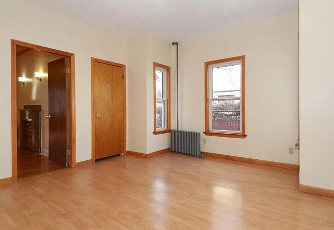 Building Photo - 155 Pearl St