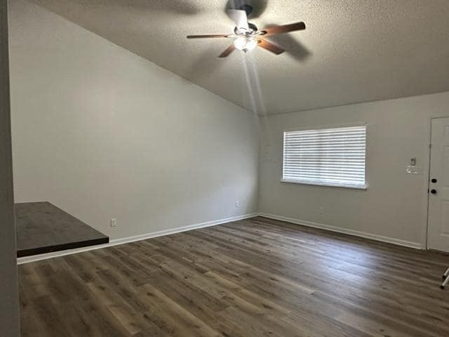 Foto del edificio - 402 Tallulah Trail