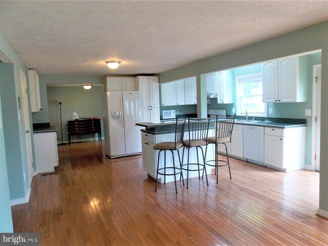 Building Photo - 9409 Starlit Ponds Dr
