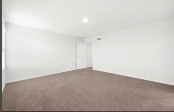 Building Photo - 6296 Marinelli Dr S