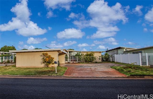 Building Photo - 1633 Hookani St