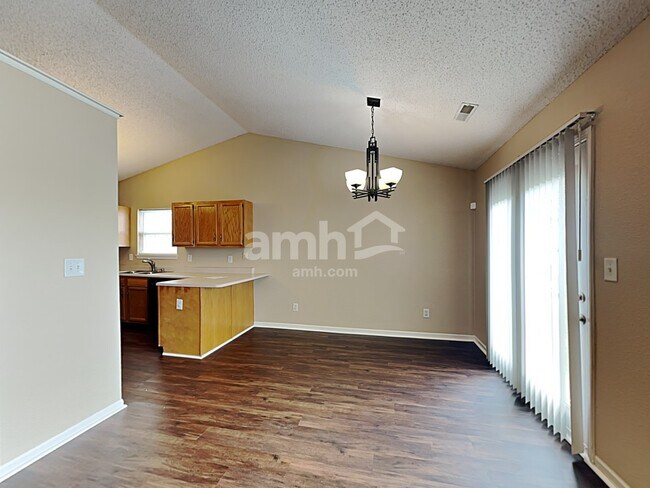 Foto del edificio - 5606 Wood Hollow Dr