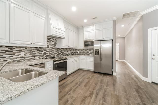 Building Photo - 1202 Alisa Ln.