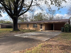 Building Photo - 8149 Karen Dr