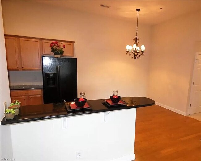 Foto del edificio - 4722 Tatton Park Cir
