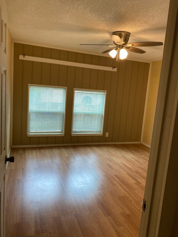 Foto del edificio - 6336 Walraven Cir