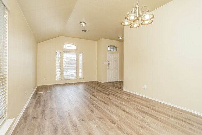 Foto del edificio - 1617 Bob Dr