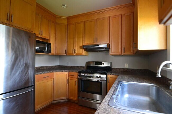 Foto del edificio - 1513 Rivermont Ave