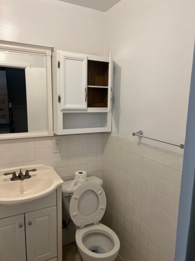 Foto del edificio - 3329 Michigan St