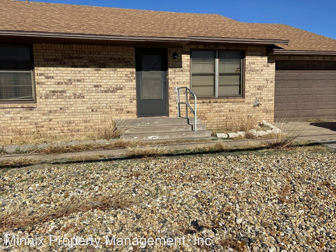 Primary Photo - 2 br, 1 bath House - 117 E. 18th St.