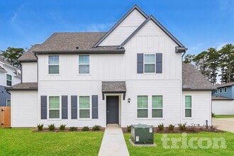 Building Photo - 9835 Willow Creek Commerce Dr