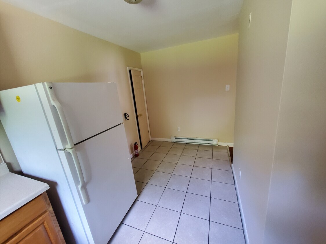 1070 Terrace blvd, Ewing, NJ 08618 Townhouse for Rent in Ewing, NJ