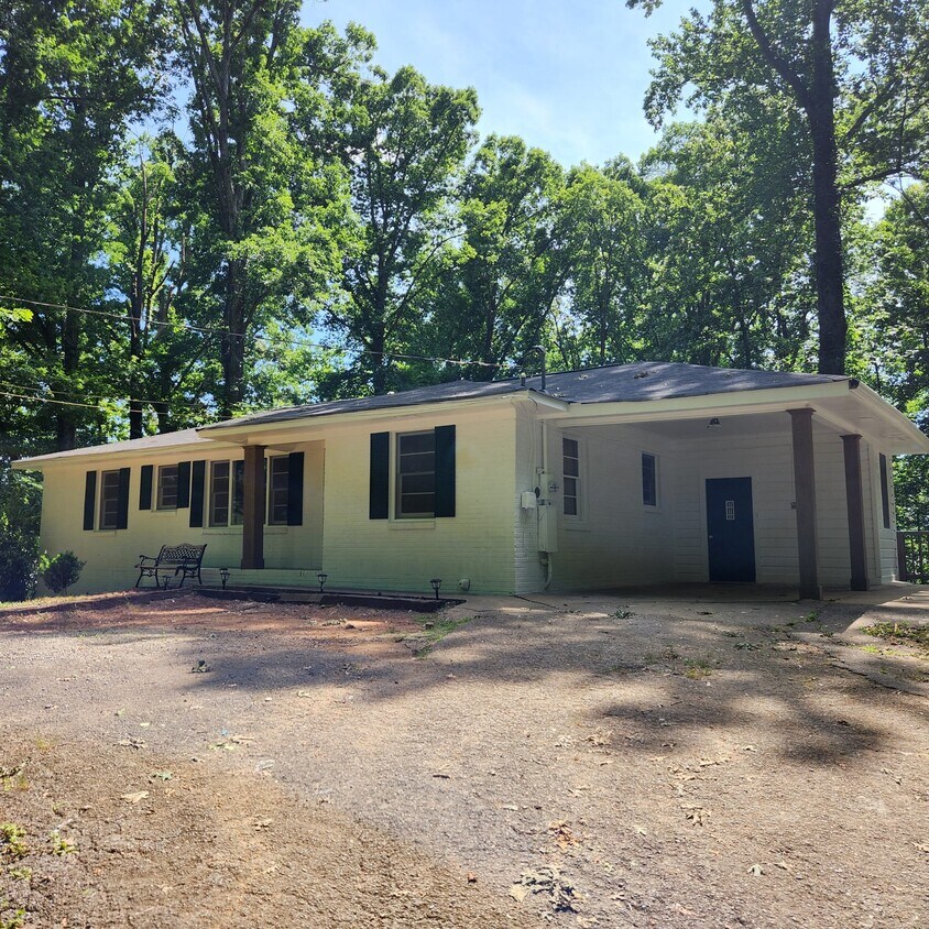 Foto principal - 6218 Stewart Rd