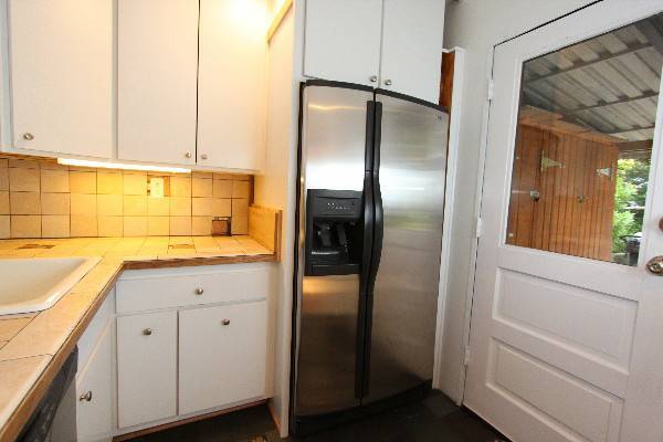 Kitchen - 2400 41st St NW