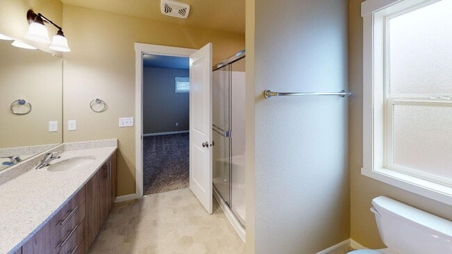 Foto del edificio - Beautiful single family home in quiet Vancouver neighborhood