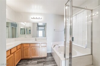 Building Photo - 4024 Benevolent Dr